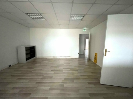 Photo 2 – location bureaux	LE CANNET (06110)
