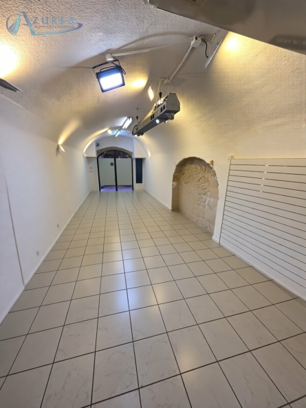 Photo 1 – location Locaux commerciaux	NICE (06300)