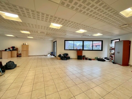 Photo 3 – location bureaux	MOUANS SARTOUX (06370)