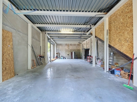 Photo 3 – vente Entrepôts / activités	MONTAUROUX (83440)
