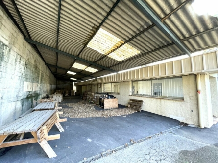 Photo 4 – location Entrepôts / activités	LA ROQUETTE SUR SIAGNE (06550)