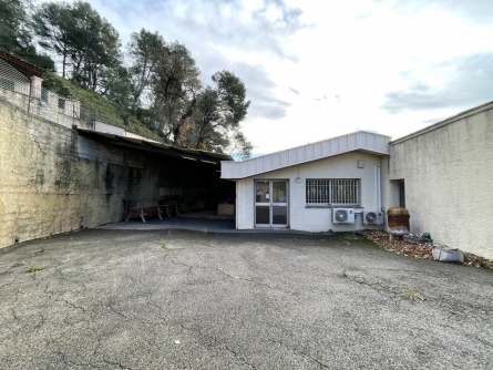 Photo 5 – location Entrepôts / activités	LA ROQUETTE SUR SIAGNE (06550)