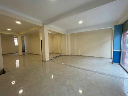 Photo 2 – location Locaux commerciaux	JUAN LES PINS (06160)